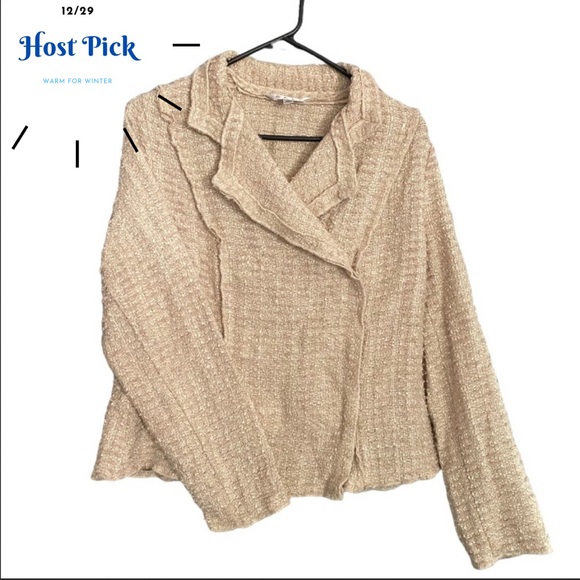 CAbi Sweaters - 🌴hp🌴 CAbi Cream Double Breasted Blazer